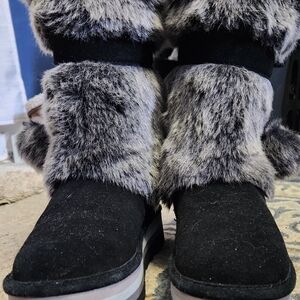 BearPaw Black and White Fur Trim Boots